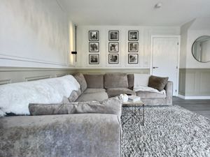 Photo 9- click for photo gallery